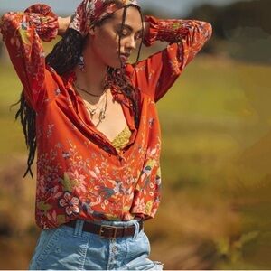 🔥Anthro burnt orange and navy floral long sleeve top Small